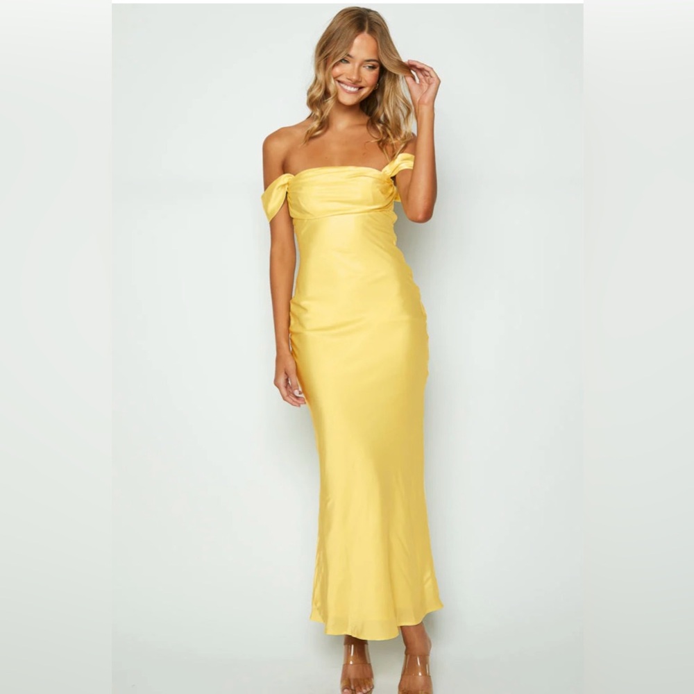 BRAND NEW Yellow Prom dress Beginning Boutique